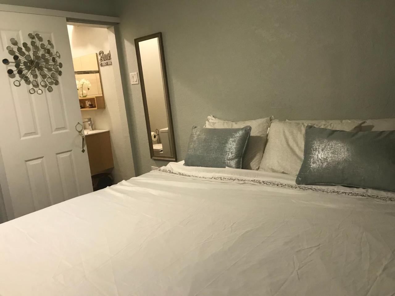 Abacus Jamaica The Zana Suites Кингстон Экстерьер фото
