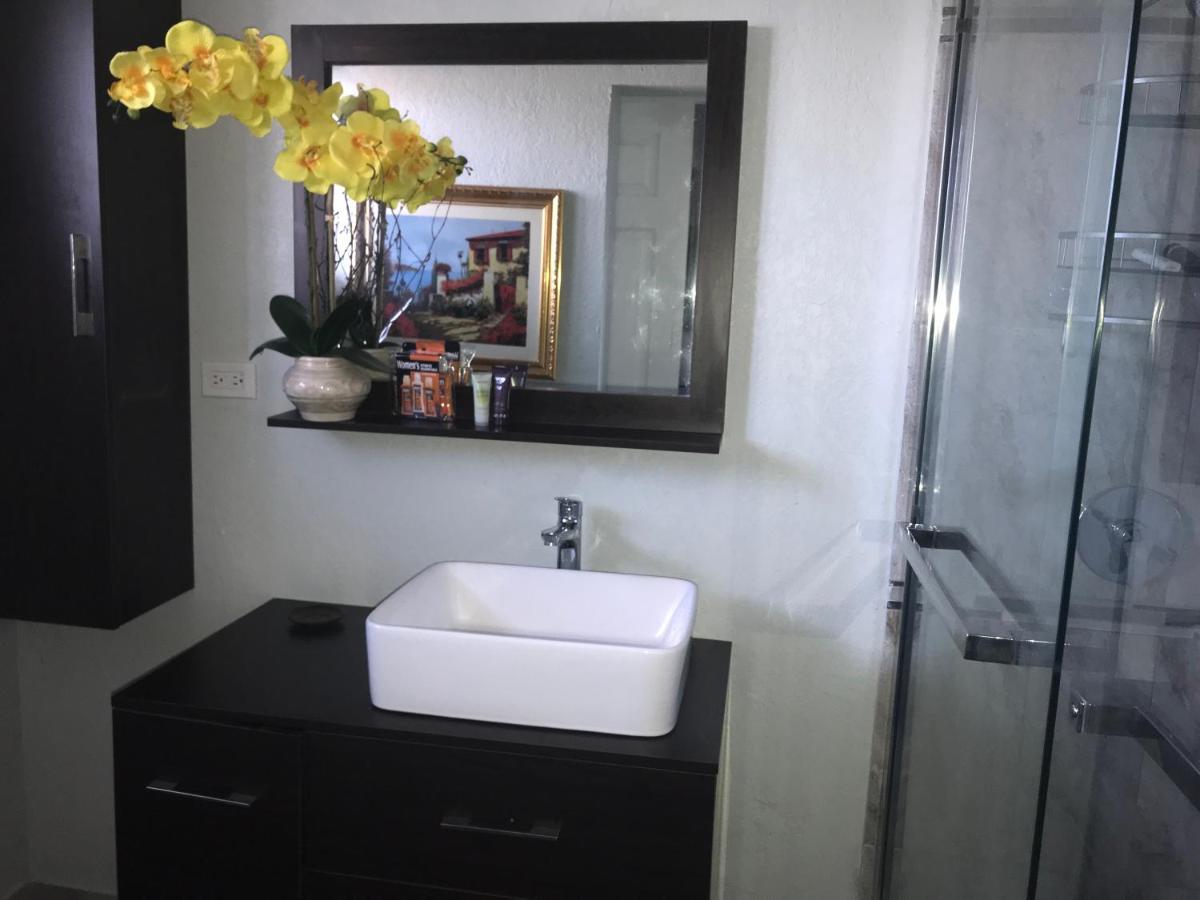 Abacus Jamaica The Zana Suites Кингстон Экстерьер фото